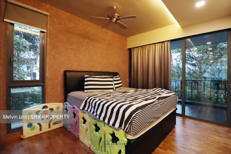 Esparina Residences (D19), Condominium #179832492